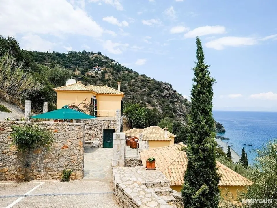 Serene Villa in Pera Melana near Sea - Öne Çıkan Resim