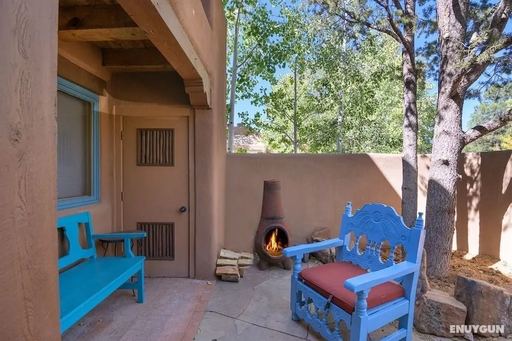 Serenidad - Delightful Vacation Home, Walk to The Plaza and Canyon Rd - Oda Düzeni