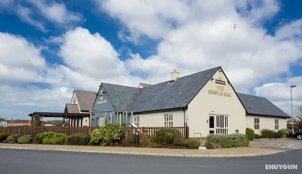 Sessile Oak, Llanelli by Marston's Inns - Öne Çıkan Resim