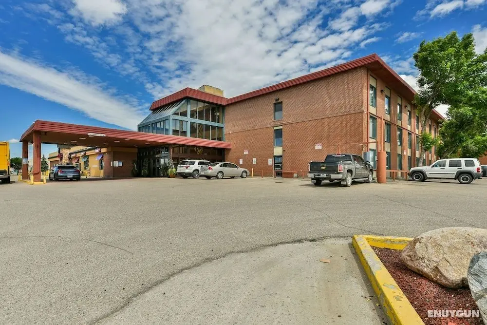 Seven Oaks Hotel Regina, SureStay Collection by Best Western - Dış Mekan