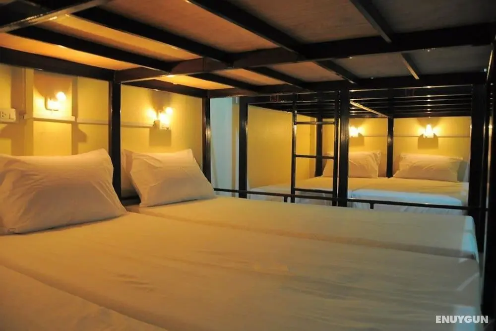 Seventeen Hostel - Öne Çıkan Resim