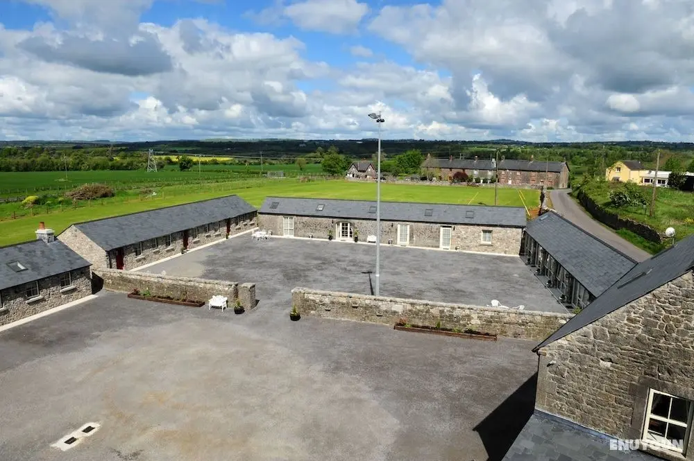 Sheephouse Country Courtyard - Öne Çıkan Resim