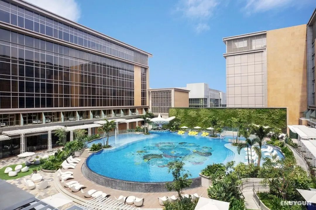 SHERATON MANILA HOTEL - Havuz