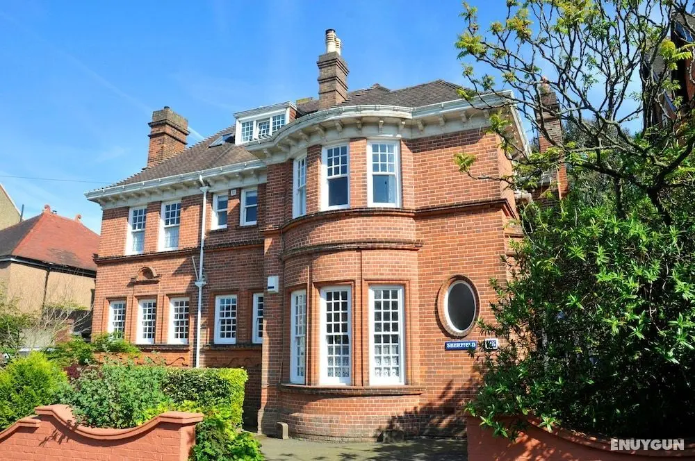 Sherfield House - Öne Çıkan Resim