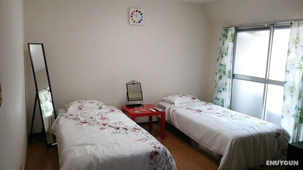 Shinjuku Road Building 303 - Öne Çıkan Resim