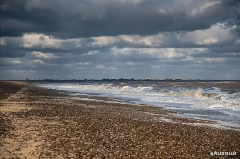 The Ship at Dunwich - Plaj