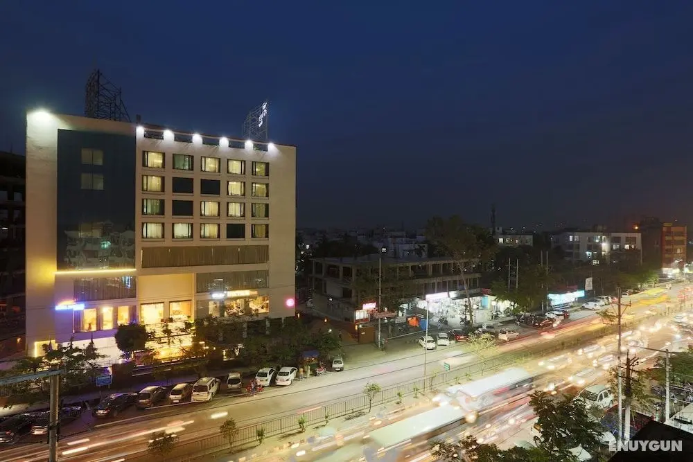 Hotel Shoolin Grand - Dış Mekan