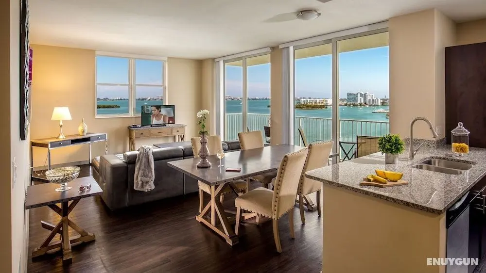 Shorecrest Miami Bay - Öne Çıkan Resim