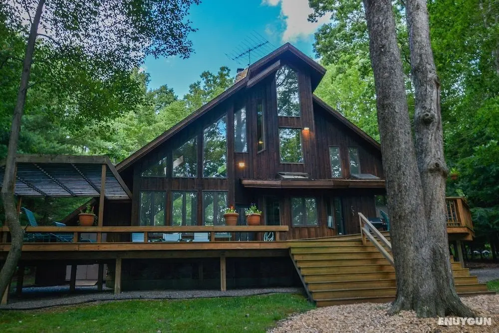 Shoreline Chateau - Öne Çıkan Resim