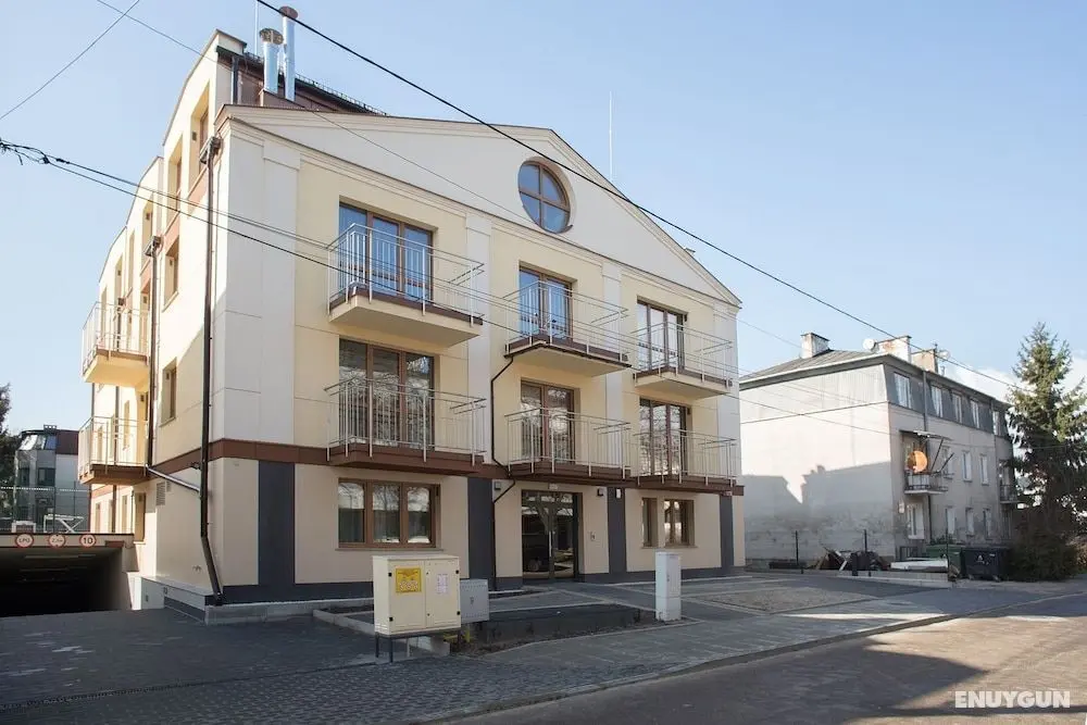 ShortStayPoland Aparthotel - Dış Mekan