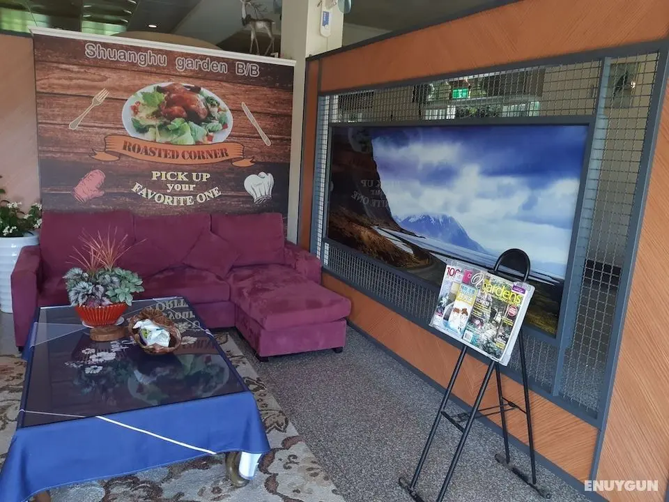 Shuanghui Garden B&B - Lobi