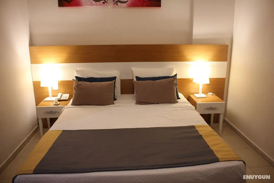 Side Legend Hotel - Oda