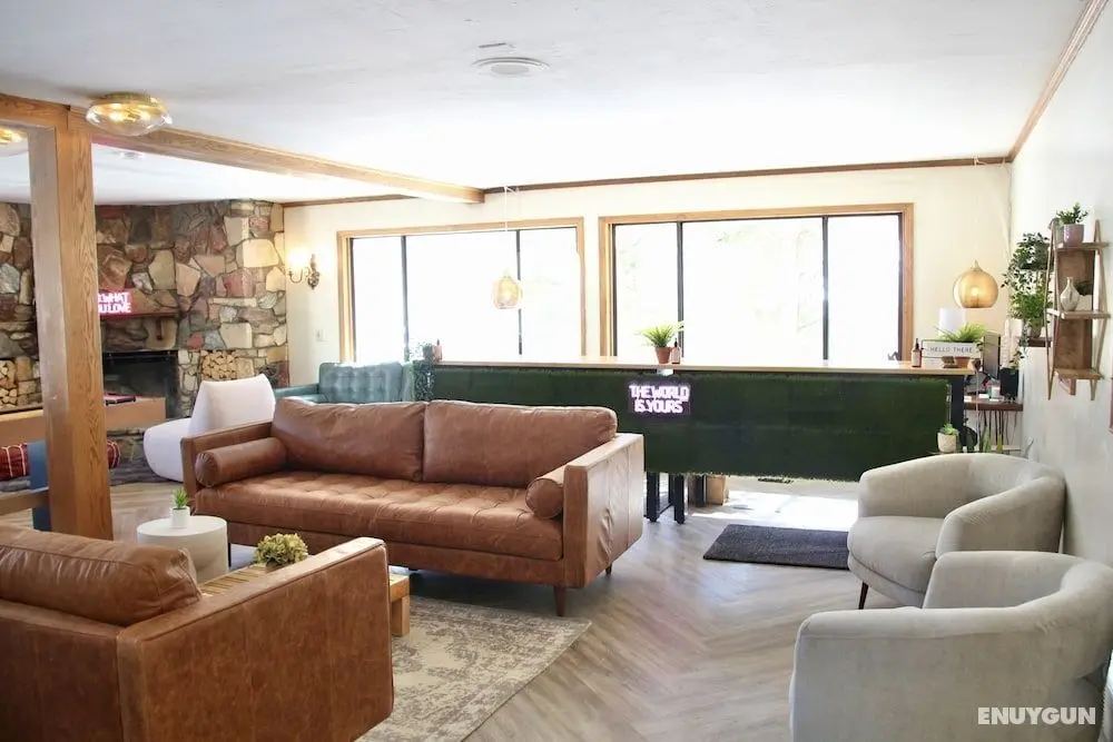 Sierra Blue Suites - Lobi