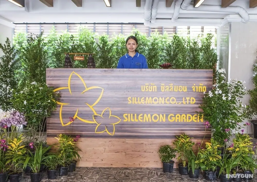Sillemon Garden Hotel - Lobi