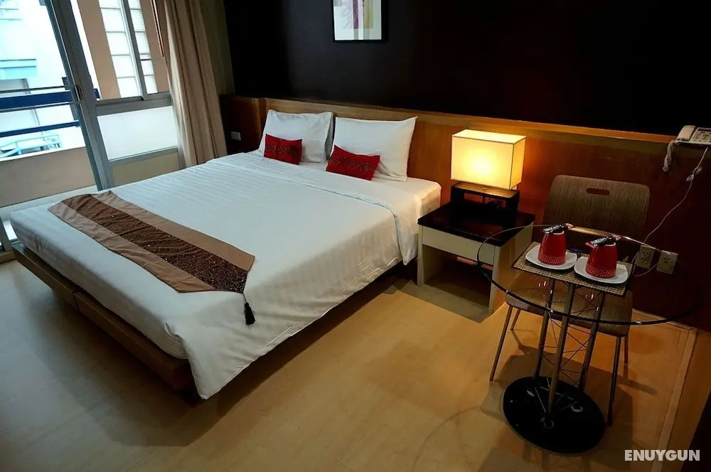 Silom convent garden - Öne Çıkan Resim