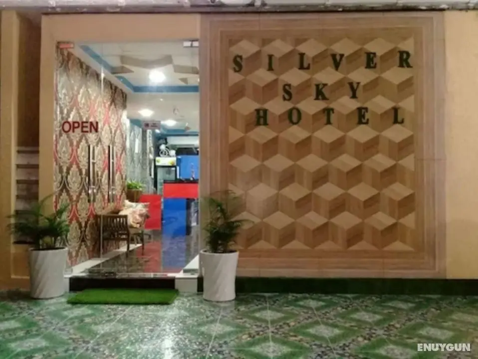 SILVER SKY HOTEL - Öne Çıkan Resim