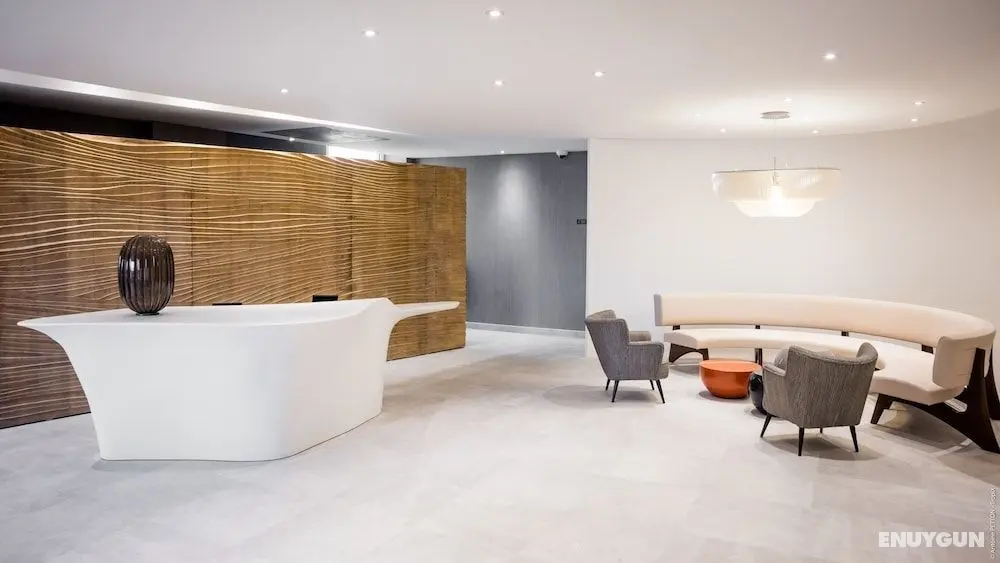 Simon Hotel - Lobi