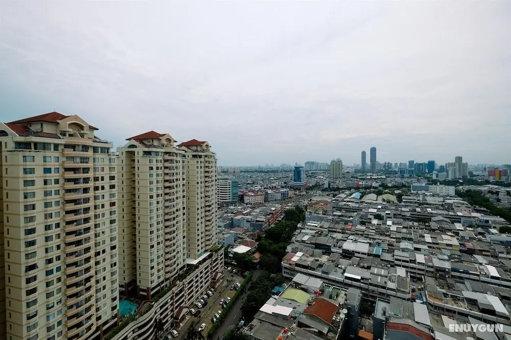 Simple And Comfort Studio Apartment At Mangga Dua Residence - Dış Mekan