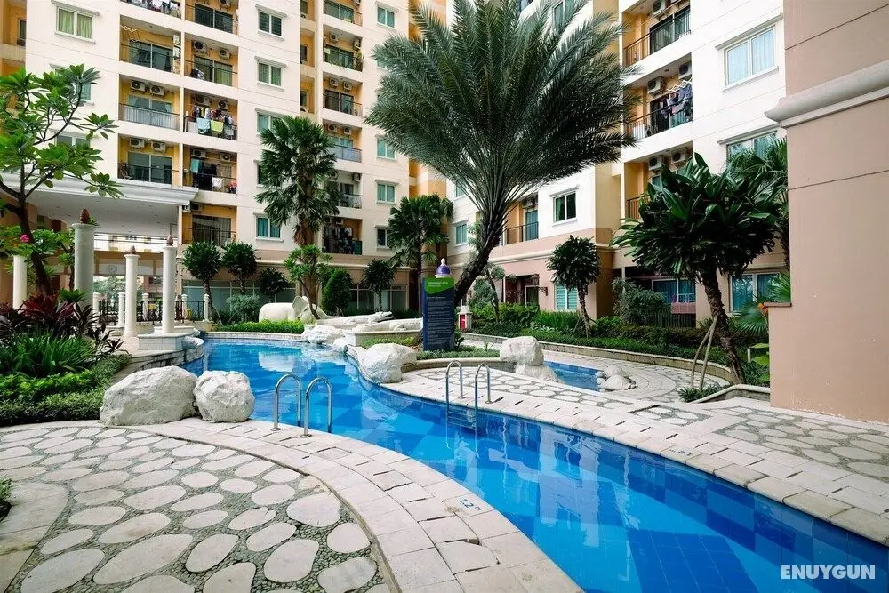 Simple and Comfortable 2BR at City Home MOI Apartment - Dış Mekan