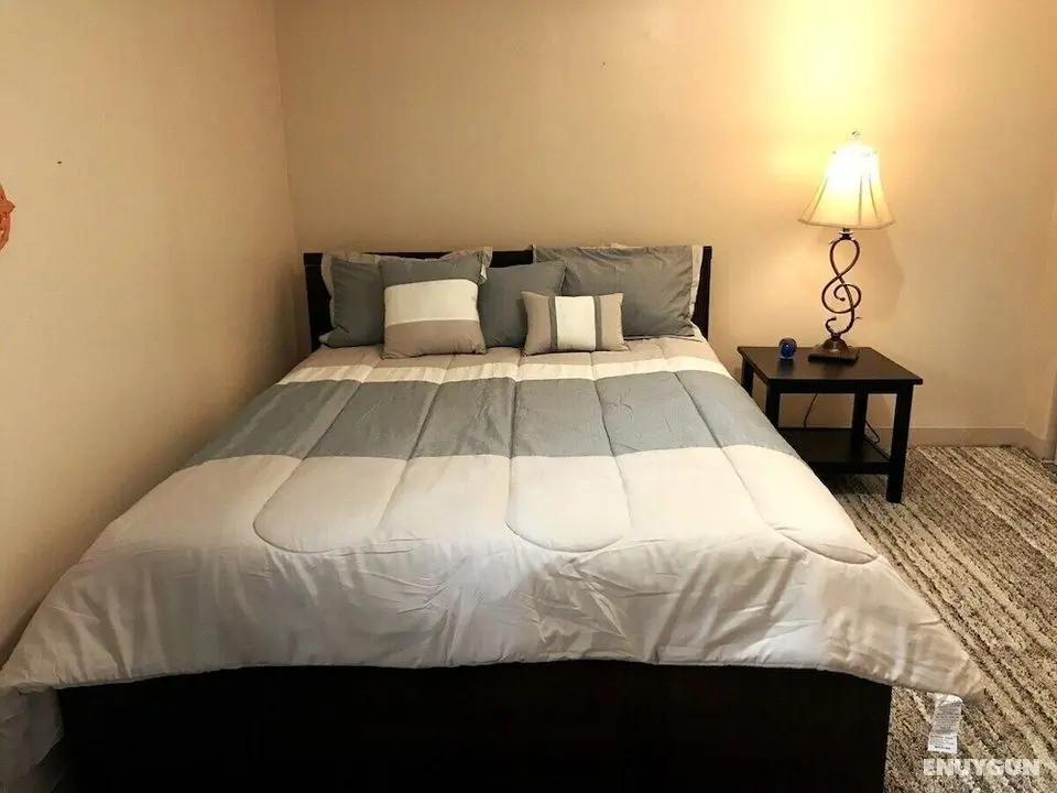 Simple, Cozy 1-bed Close to University of Kansas - Oda