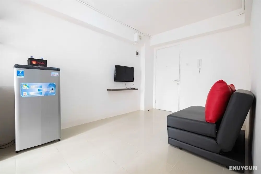 Simple & Cozy 1BR @ Bassura Apartment Near to Bassura City Mall - Öne Çıkan Resim