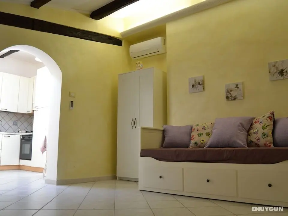 Simplistic Apartment in Tivoli near Forest & Supermarket - Öne Çıkan Resim