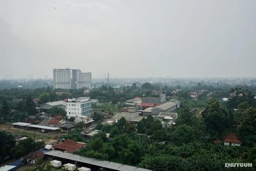 Simply Monochrome And Minimalist Studio At Serpong Greenview Apartment - Konum Öne Çıkanlar