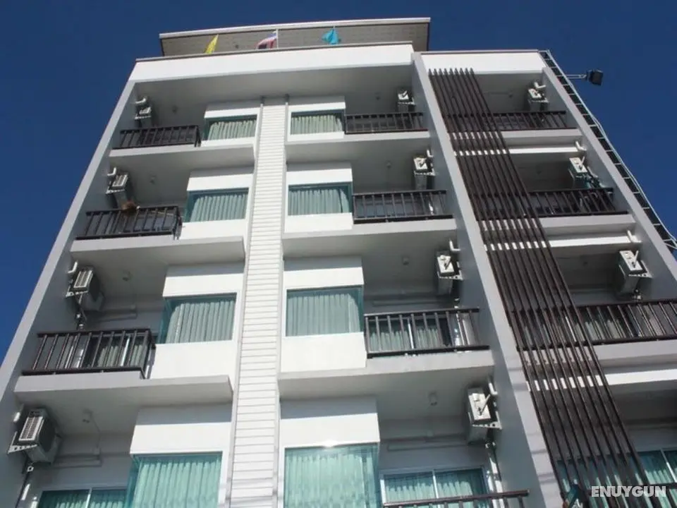 Sinsupatakul Apartment - Öne Çıkan Resim