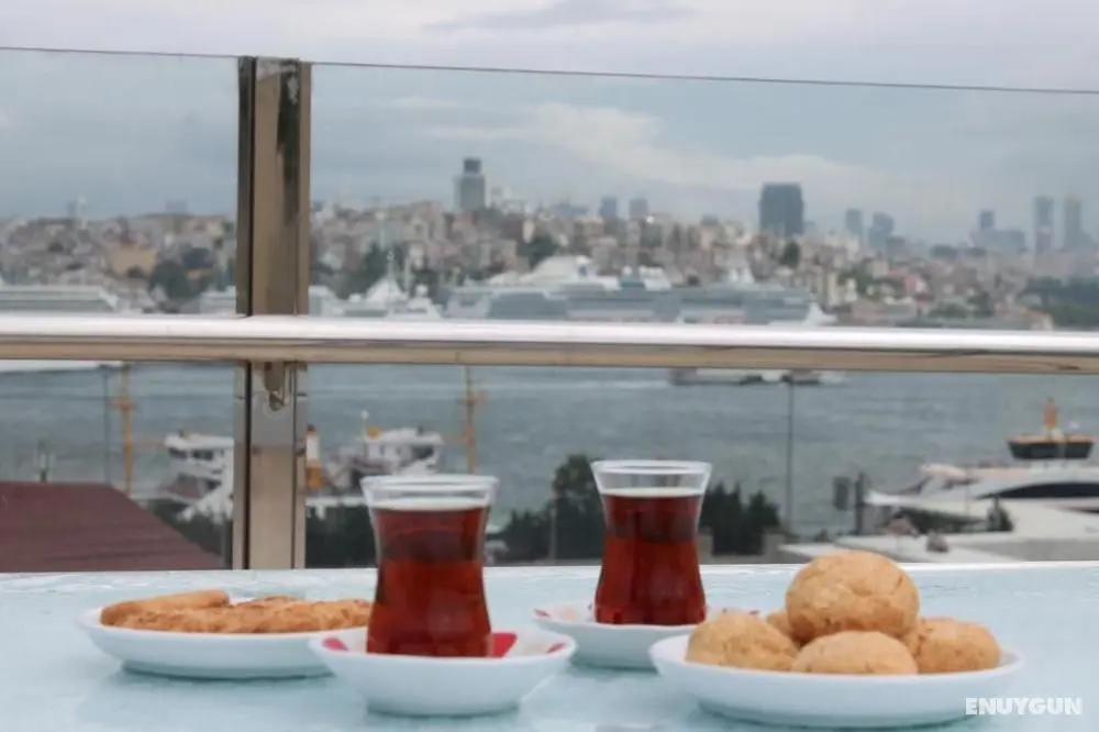 Sirkeci Emek Hotel - Açık Hava Yemek