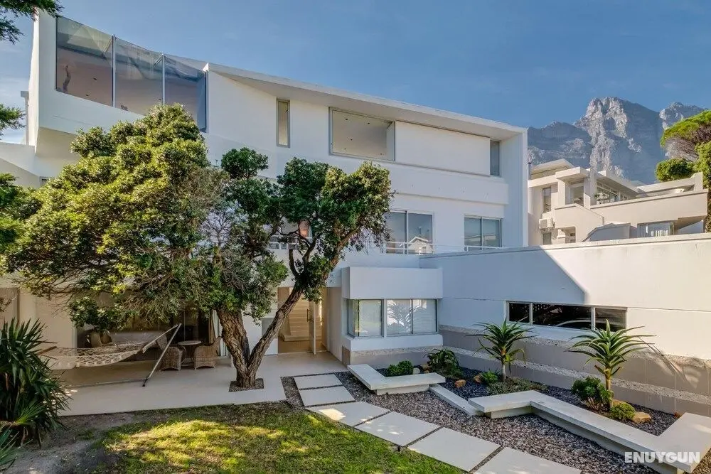 Six Bedroom Holiday Villa on Three Levels With Private Pool Silvertree - Oda