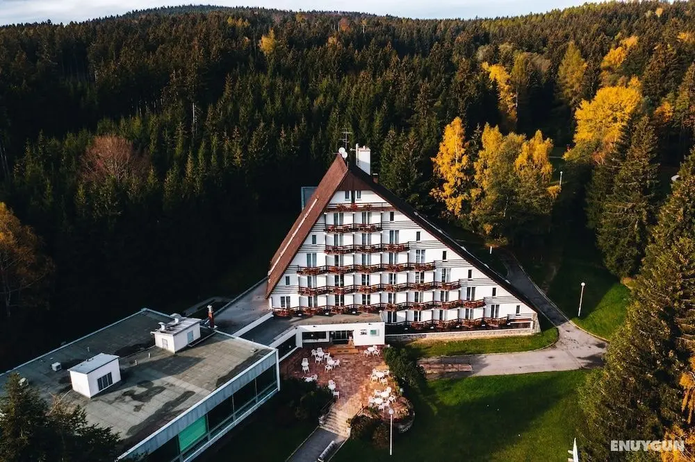 Hotel Ski - Öne Çıkan Resim