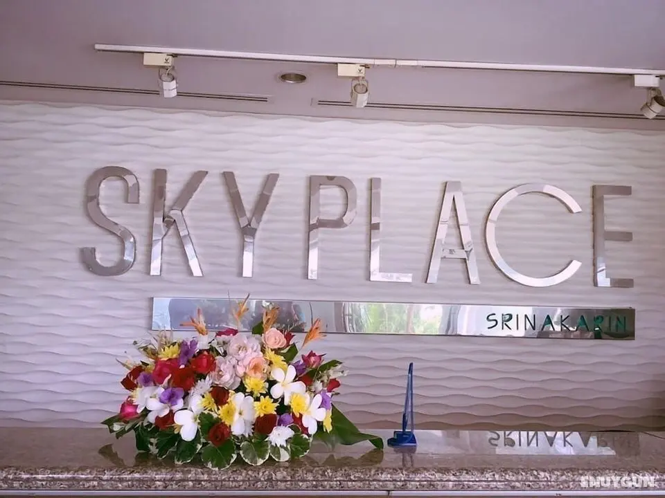 Sky Place Serviced Apartment - Lobi
