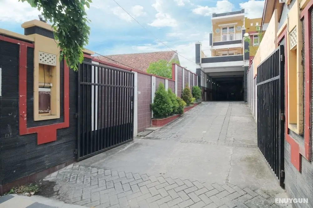 Sky Residence Simpang Lima 1 Semarang - Dış Mekan