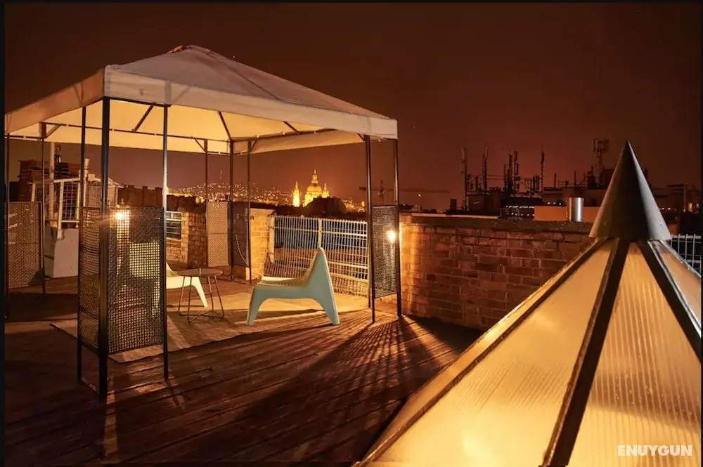Skyline Ernesto - Öne Çıkan Resim