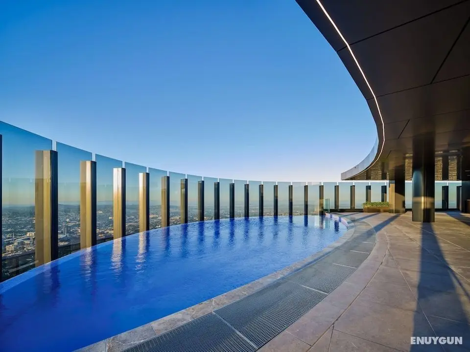 Skytower Apartment - Öne Çıkan Resim