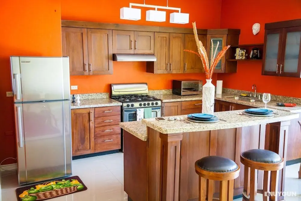Skyview Manor Guest Apartments - Öne Çıkan Resim