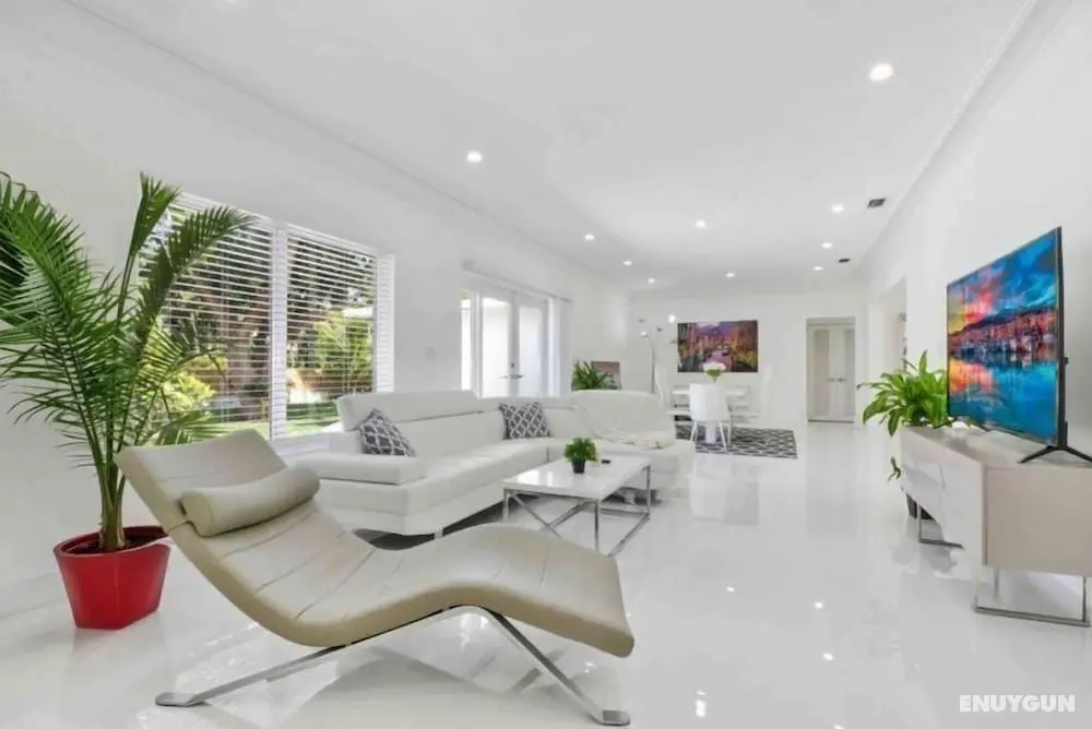 Sleek Miami Shores Residence With Hot Tub - Öne Çıkan Resim