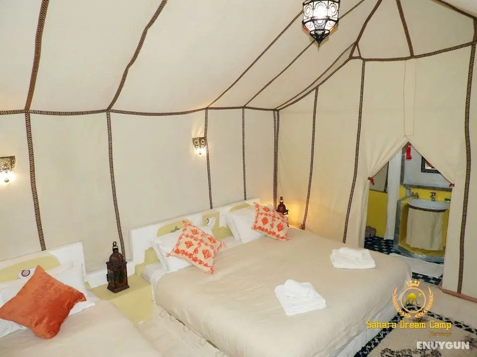 Sleep In Luxury Tent In Desert - Öne Çıkan Resim