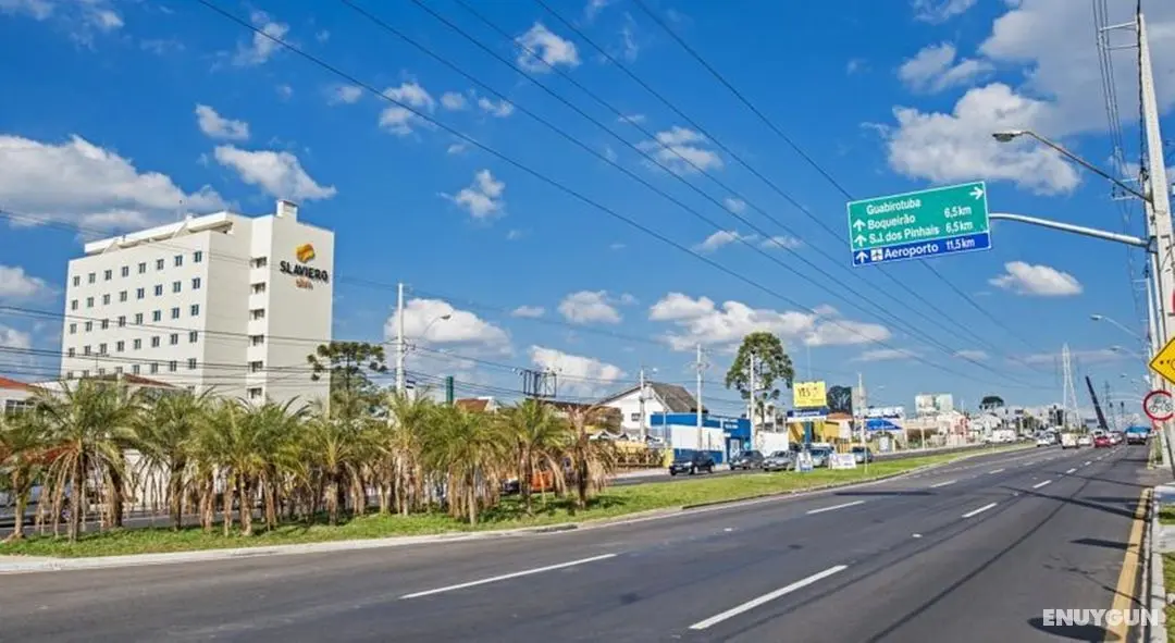 Slim Curitiba Av. das Torres by Slaviero Hoteis - Genel