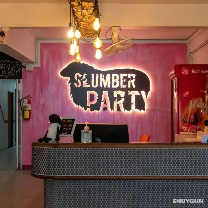 Slumber Party Gili T - Öne Çıkan Resim