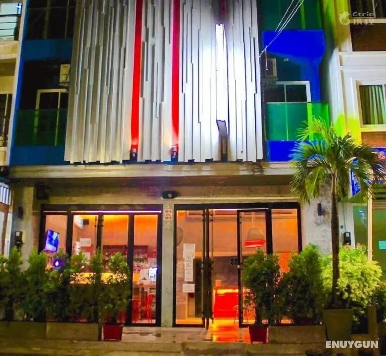 Small Shells Hotel Phuket - Dış Mekan