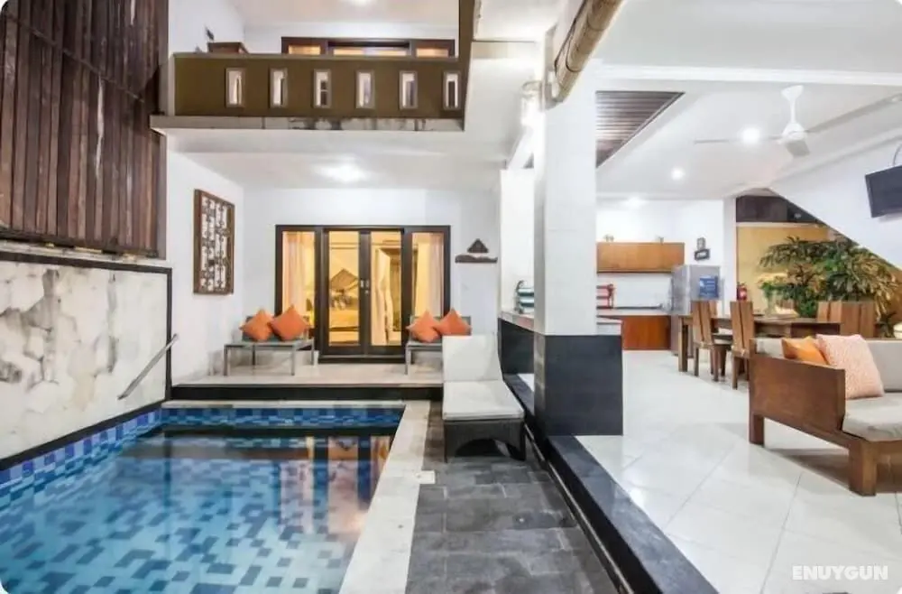 SMV -3BRPOL- JMPIRNG · 3BR Private Pool Walk to Beach and Shops Legian - Öne Çıkan Resim