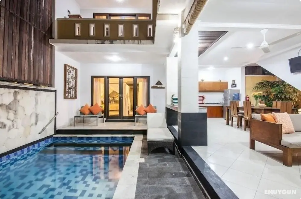 SMV . 8-BR · 8BR Pool Prime Area Walk to Beach N Shops Legian - Öne Çıkan Resim