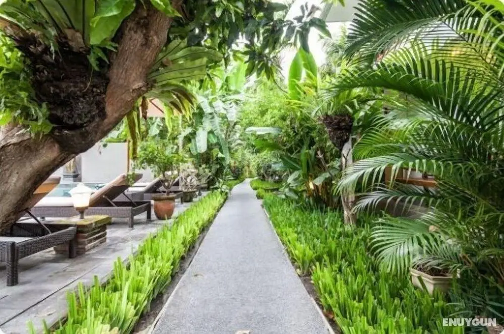 SMV - garden - 5-BR · 5BR Garden Villa Walk to Beach and Shops Legian - Dış Mekanlar