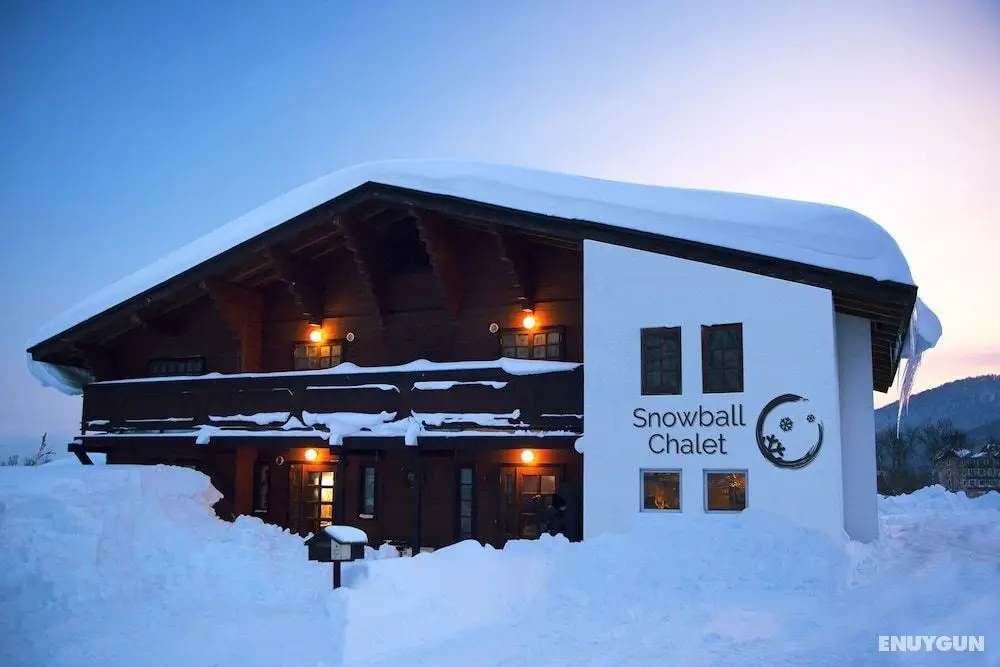 Snowball Chalet at Madarao Mountain - Öne Çıkan Resim