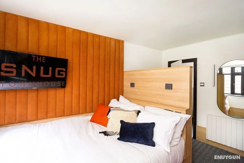 The Snug Townhouse - Öne Çıkan Resim