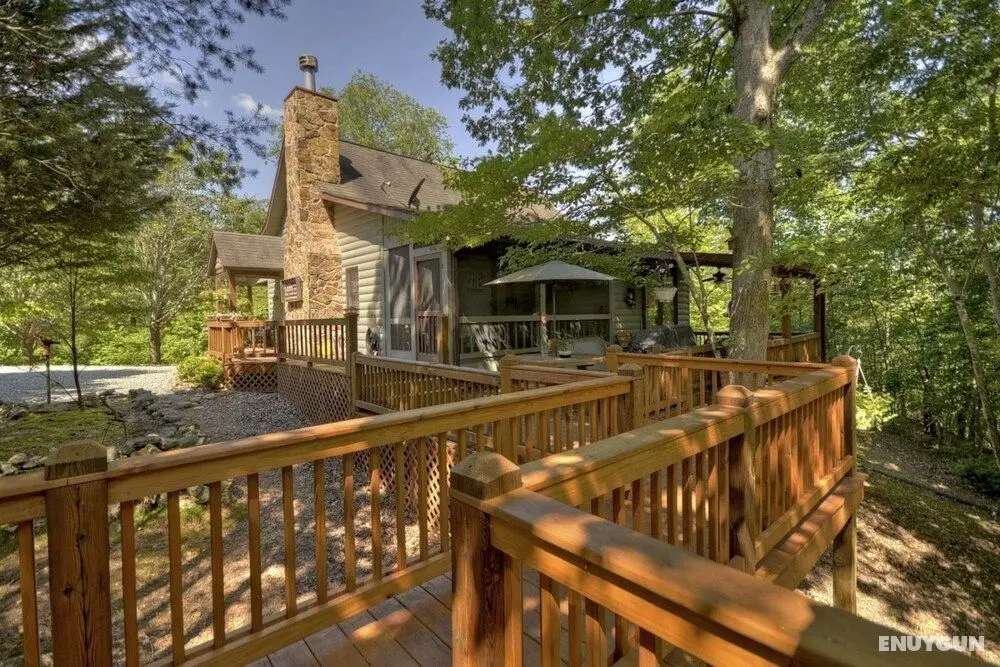 Snuggle Inn & Treehouse - Oda Düzeni
