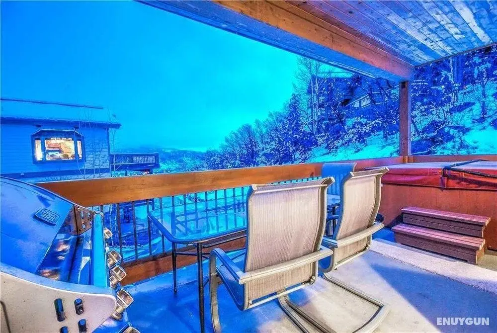Soaring Eagle Chalet - Oda Düzeni