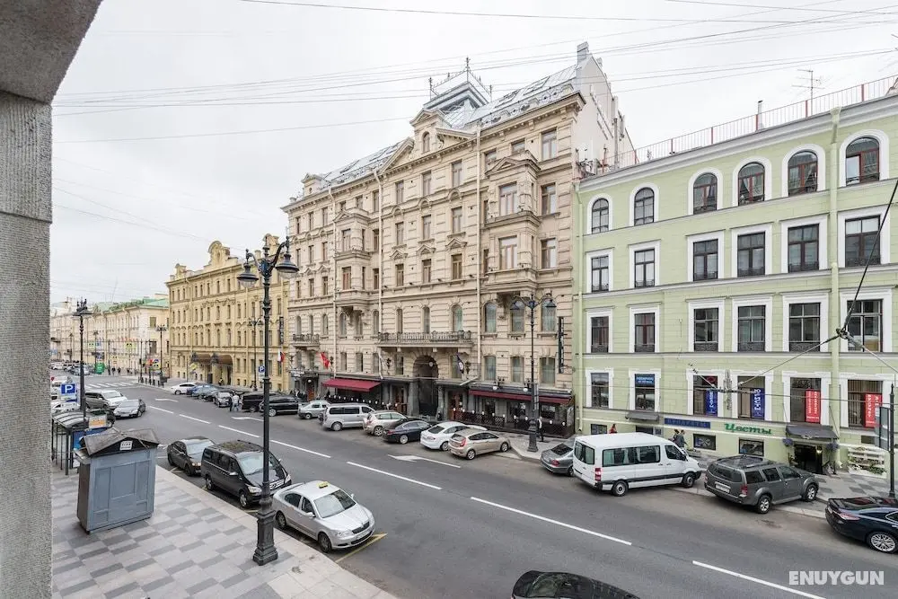 Solo Panorama Palace Square - Oda Manzaraları