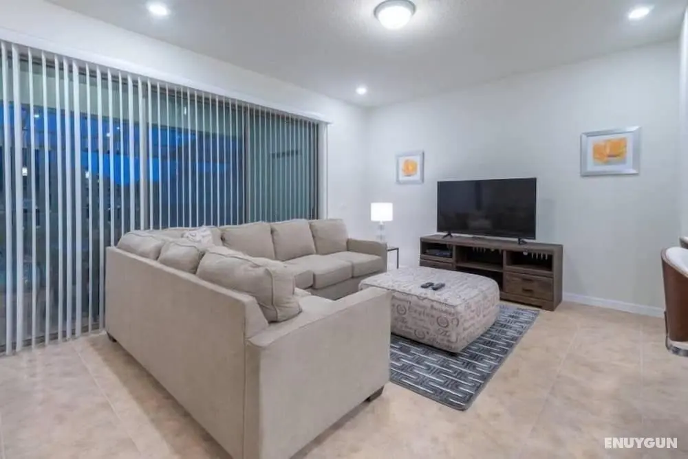 Solterra 5BR Townhouse w Splash Pool - Öne Çıkan Resim